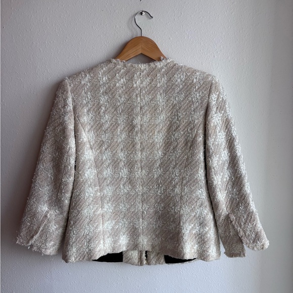 Smythe Cream Tweed Wool Blend Boucle Jacket Size 8 - Picture 4 of 5